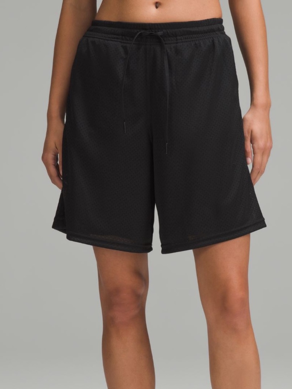 NWT Lululemon Relaxed Fit Mesh Training Short 8” Black Size 6